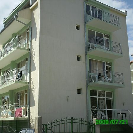 Guest House Paskal ساني بيتش المظهر الخارجي الصورة