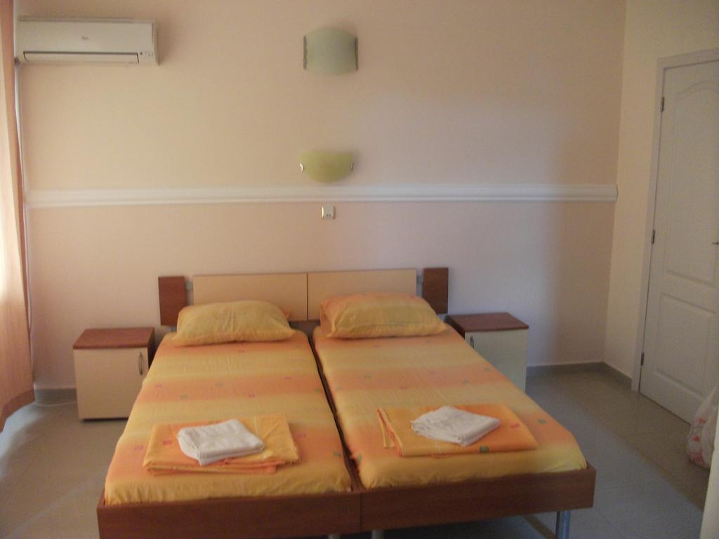Guest House Paskal ساني بيتش المظهر الخارجي الصورة