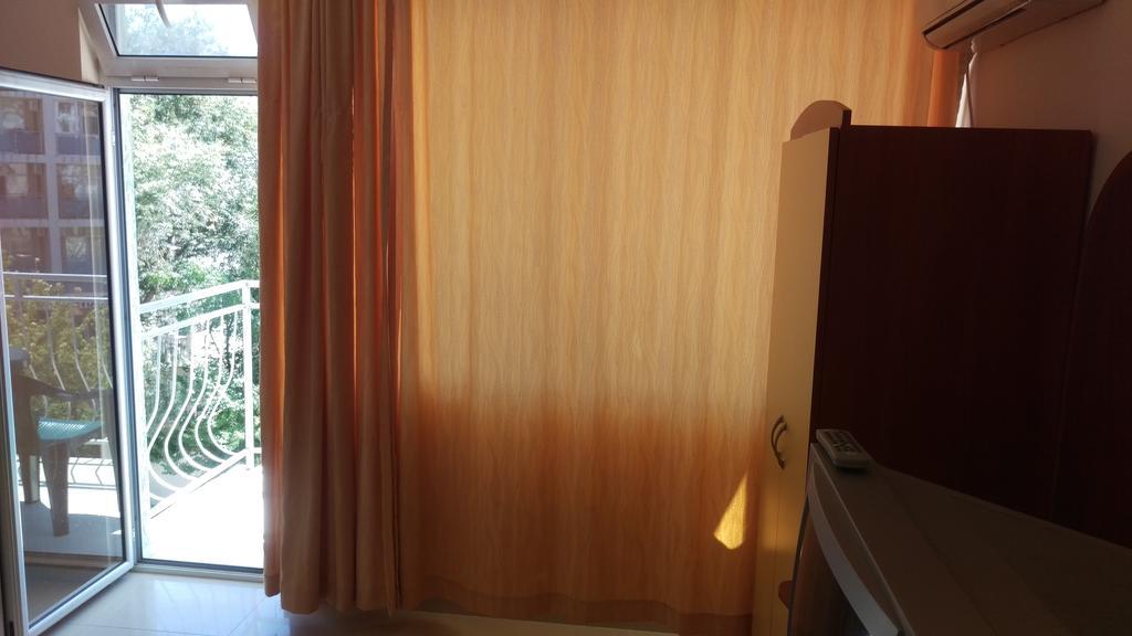 Guest House Paskal ساني بيتش المظهر الخارجي الصورة